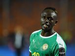 ماني يرد تحية جماهير مصر في ستاد القاهرة قبل مواجهة الجزائر بنهائي أمم أفريقيا