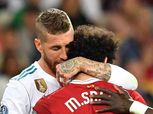 «نسوا الخلاف».. محمد صلاح يعانق راموس نجم باريس سان جيرمان بحفل جلوب سوكر