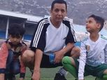 مقتل لاعب كرة قدم ونجله بسبب قذيفة على ملعب الأهلي اليمني (صورة)
