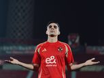 بعد 21 يوما.. أشرف بن شرقي يظهر مع لاعبي الزمالك بقميص الأهلي