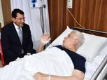 وزير الرياضة يطمئن على حسن شحاتة بعد جراحة دقيقة لمدة 13 ساعة