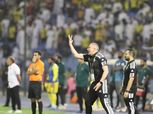 كارتيرون يتشاجر مع حكم مباراة الاتفاق والنصر بعد طرد 3 لاعبين «فيديو»