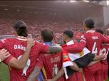 محمد صلاح يحتفل مع جماهير ليفربول بعلم مصر بعد التتويج بـ«البريميرليج»