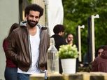 بالصور| ذهب عيار 24.. محمد صلاح يحصل على هاتف جديد من "آيفون"