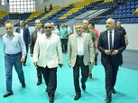 رئيس هيئة قناة السويس يتفقد الصالة المغطاة للاطمئنان على جاهزيتها قبل مونديال الطائرة
