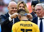 أنفانتينو يسلم المنتخب البلجيكي ميداليات المركز الثالث