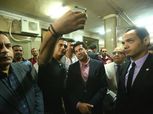 بالصور| أشرف صبحي يودع المشاركين بقطار الشباب للأقصر وأسوان بمحطة مصر