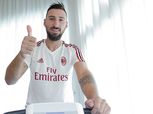 ريال مدريد يتسبب في رحيل «دوناروما» عن ميلان