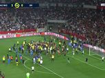 الشغب الجماهيري يتسبب في إيقاف مبارة نيس ومارسيليا