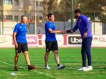 جلسة مطولة لـ"فايلر" مع شريف إكرامي في الأهلي.. وفقرة خاصة للتسديد على المرمى