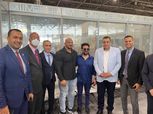 استقبال جماهيري حافل لبيج رامي في مطار القاهرة (صور)