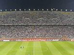 عاجل| جماهير الزمالك تُهشم "مقاعد" مدرجات برج العرب