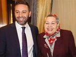 حازم إمام يواصل ترويجه لكتاب والدته «إمبراطورية إمام الكروية»