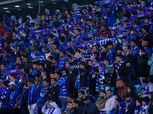 جماهير الهلال السعودي تحتفل أمام النادي بعد التأهل لنهائي كأس العالم