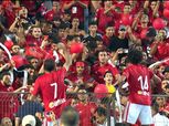 لاعبو الأهلي يحتفلون مع الجماهير بعودة الدوري للجزيرة بـ«وصلة رقص»