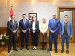 وزير الرياضة يلتقي سفيرة كوبا لبحث العلاقات الثنائية بين البلدين