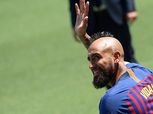 «فيدال» يقود تشكيل برشلونة المتوقع أمام جيرونا