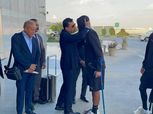 قلق بشأن إصابة مرموش بعد ظهوره بـ«عكاز» في المطار.. واللاعب يخضع للأشعة اليوم (صورة)
