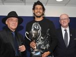 رسميا.. أحمد حجازي يحصد جائزة أفضل لاعب بالموسم في وست بروميتش