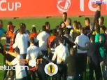 بالفيديو.. شاهد معركة عنيفة بين لاعبي الصفاقسي التونسي ونهضة بركان المغربي