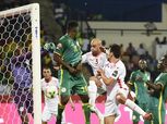 بالصورة| حارس السنغال يفوز بجائزة أفضل لاعب في مباراة السنغال وتونس