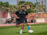 سقوط عمرو السولية للإصابة في مباراة الأهلي والاتحاد المنستيري