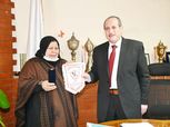 سيدة تتبرع بقرطها الذهبي لدعم الزمالك.. ومجلس النادي يشكرها