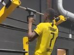 قميص دورتموند يتسبب في أزمة لمهاجم شالكه