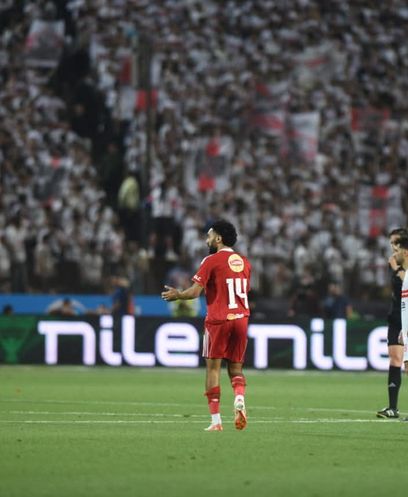 لقطات من مباراة الأهلي والزمالك في قمة الدوري