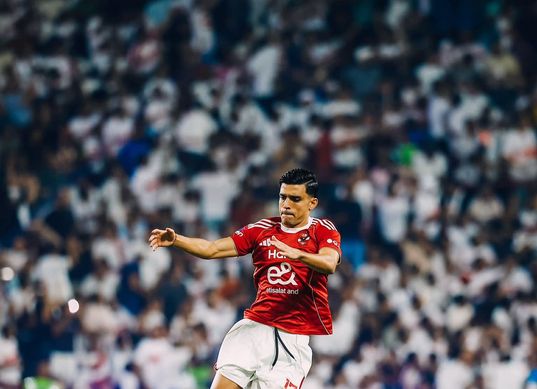 مصير الإطاحة بـ أشرف بن شرقي من الأهلي بقرار الحسين عموتة