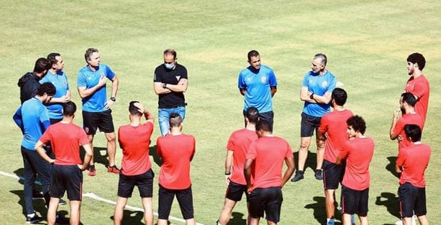 فقرة خفيفة للتدريب بالكرة في أول مران للأهلي ب"زمن كورونا"
