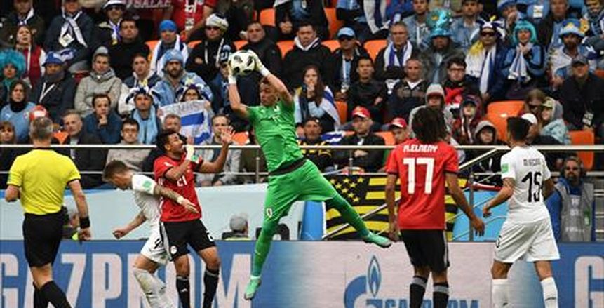 الجماهير تهتف للاعبي المنتخب أمام أوروجواى
