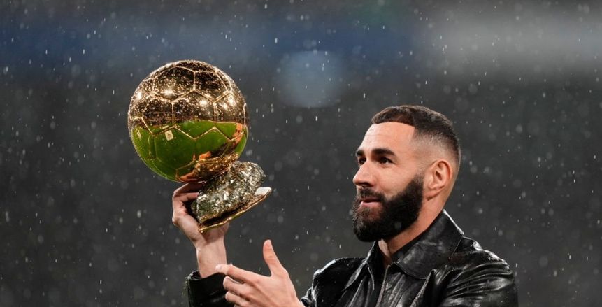 عاجل.. بنزيما نجم ريال مدريد أفضل لاعب بالعالم من «جلوب سوكر» متفوقا على محمد صلاح