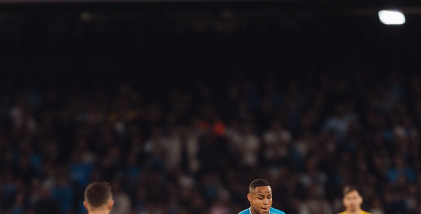التعادل الإيجابي يحسم قمة نابولي وميلان في الدوري الإيطالي