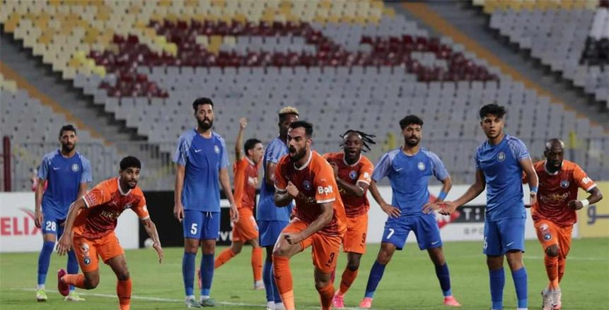 فرج عامر: أغلقت التليفزيون بعد هدف بيراميدز الأول في شباك سموحة