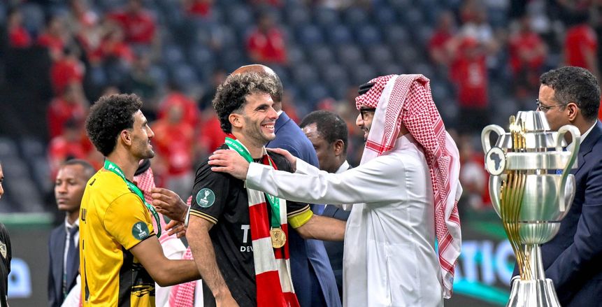 بعد اقتراب نهاية عقده مع الزمالك.. تعرف على أرقام زيزو وبطولاته مع الأبيض