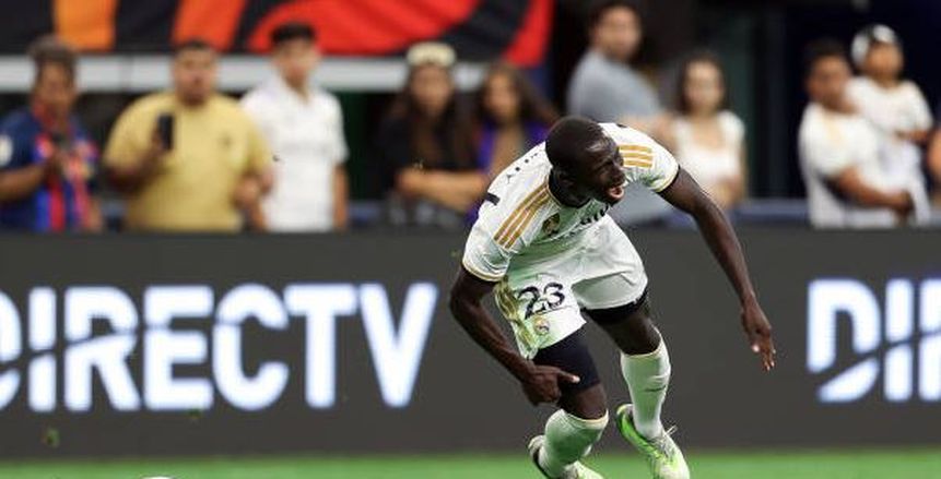 ماركا: ألفونسو ديفيز يضع ميندي في موقف محرج مع ريال مدريد