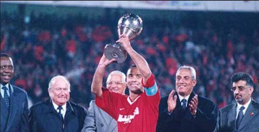 "مليون دولار وتليفزيون".. هاتريك بيبو يتوج الأهلي بدوري الأبطال 2001