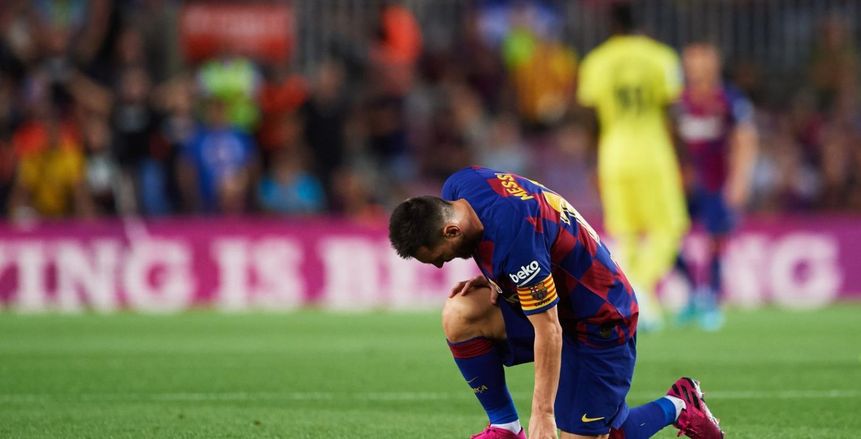 تقارير: ميسي يعاني من إصابة وبرشلونة لم يعلن
