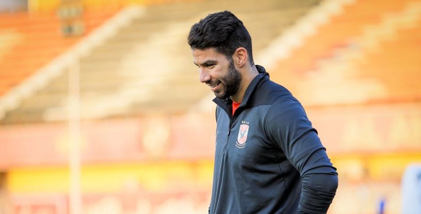 شريف إكرامي: هناك تربص بالنادي الأهلي.. وخسارة القمة أمام الزمالك واردة