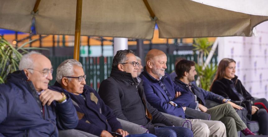 بالصور.. وزير السياحة يتابع بطولة كرة الماء بنادي الجزيرة
