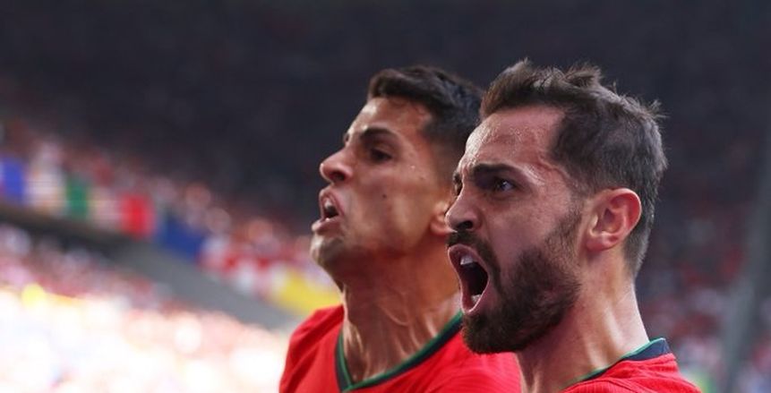 البرتغال تتقدم على تركيا بهدفين في الشوط الأول