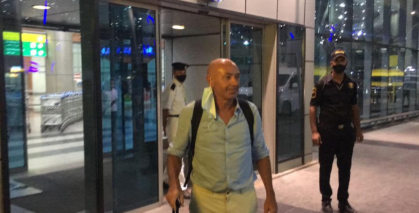 وصول الزمالك لاستاد القاهرة لمواجهة الجونة وباتشيكو يتابع من المدرجات