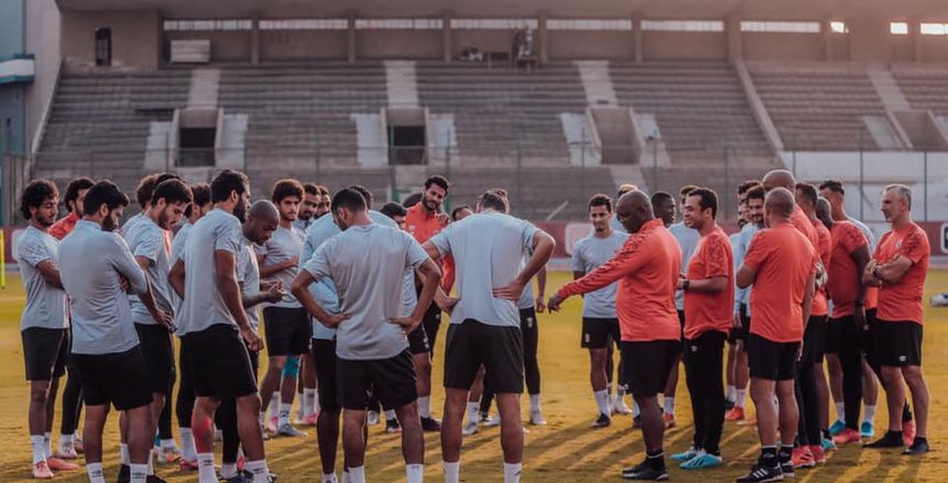 طبيب الأهلي يطمئن على إصابة محمد هاني عبر "الواتس آب"