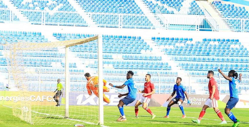ميدو: هدف الهلال في الأهلي من ركلة حرة لم تنفذ من مكانها «صورة»