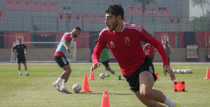 الأهلي يحتفل بفوز أكرم توفيق بلاعب الجولة في الدوري: «استمر يا موفاسا»