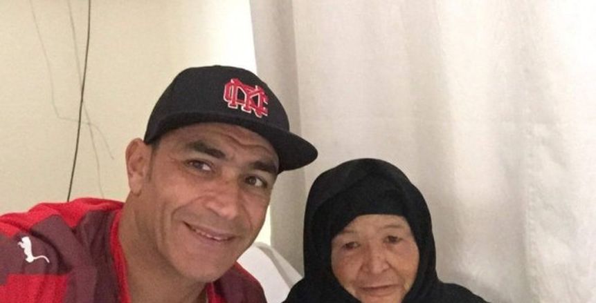 والدة الحضري لـ«الوطن»: إن شاء ربنا يرضى ولادنا ولايكسر لكم خاطر.. و«عصام» طالبني بالدعاء