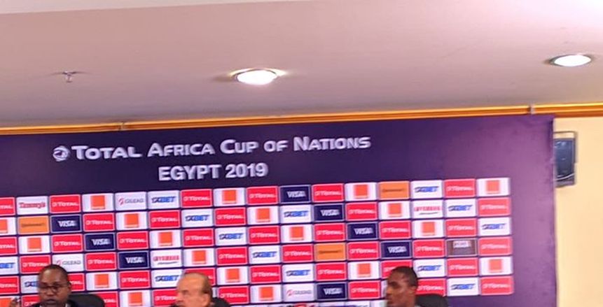 مدرب نيجيريا عن مواجهة جنوب أفريقيا: أطاح بصاحب الأرض.. سنتواضع أمامه