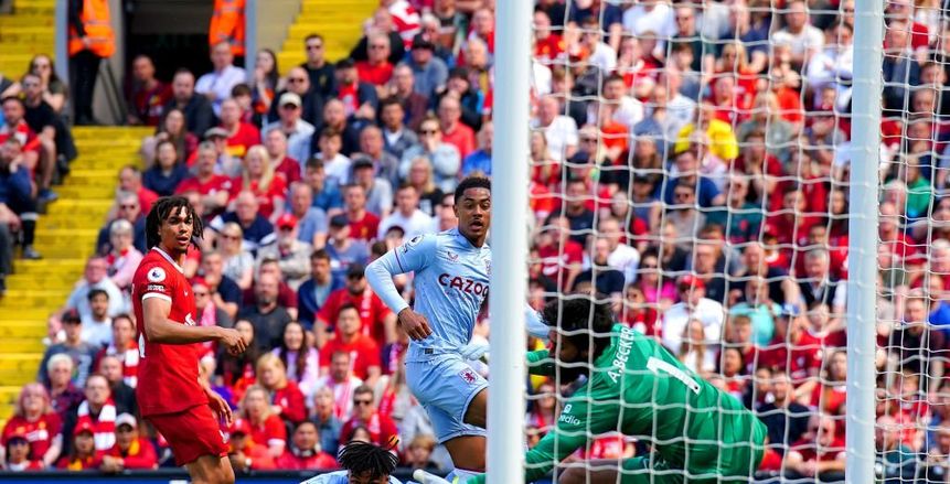 أستون فيلا يتقدم بهدف على ليفربول في الشوط الأول بالدوري الإنجليزي