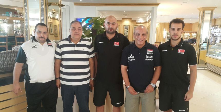 مدرب منتخب تركيا للطائرة يطلب زيارة المعالم الأثرية في القاهرة